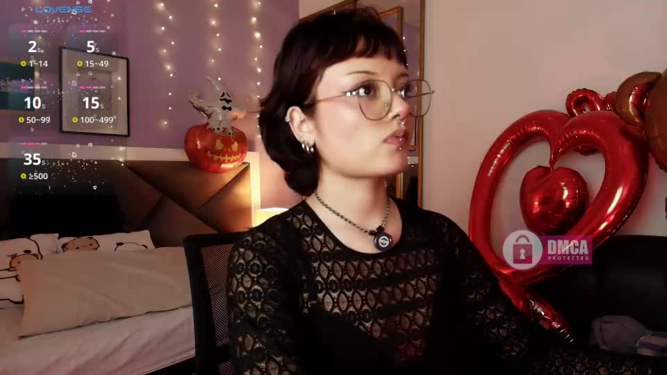 miila_stone Webcam Chat October 4, 2026