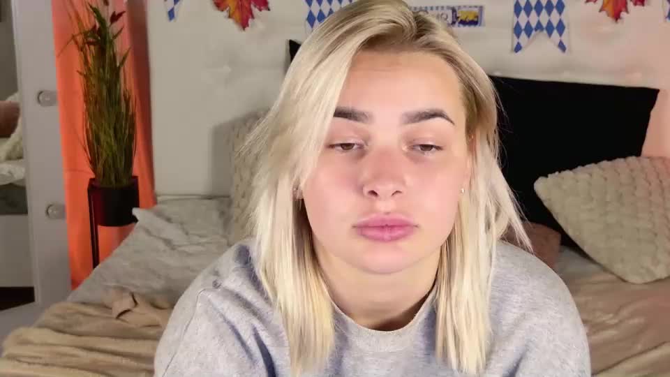 emmilive Webcam Star October 4, 2026
