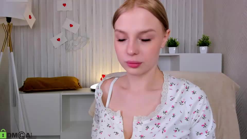 alice_taylori Webcam Star October 4, 2026