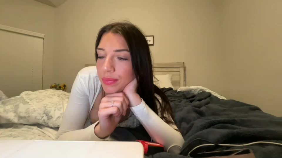 hayleyromanos Webcam Chat October 4, 2026
