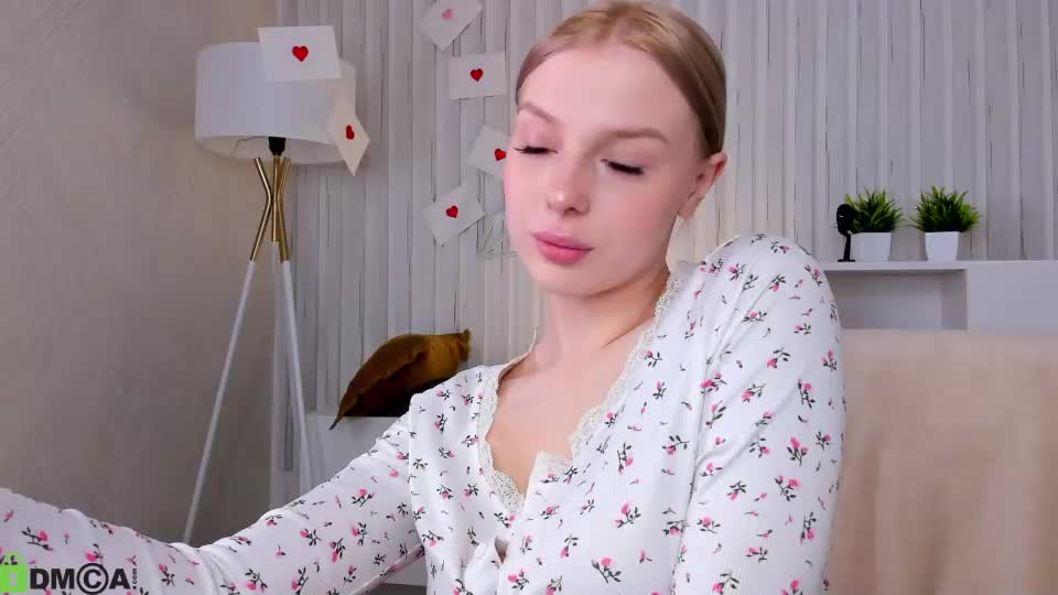 alice_taylori Webcam Star October 4, 2026