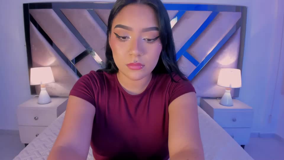 emi_lourens Webcam Chat October 4, 2026