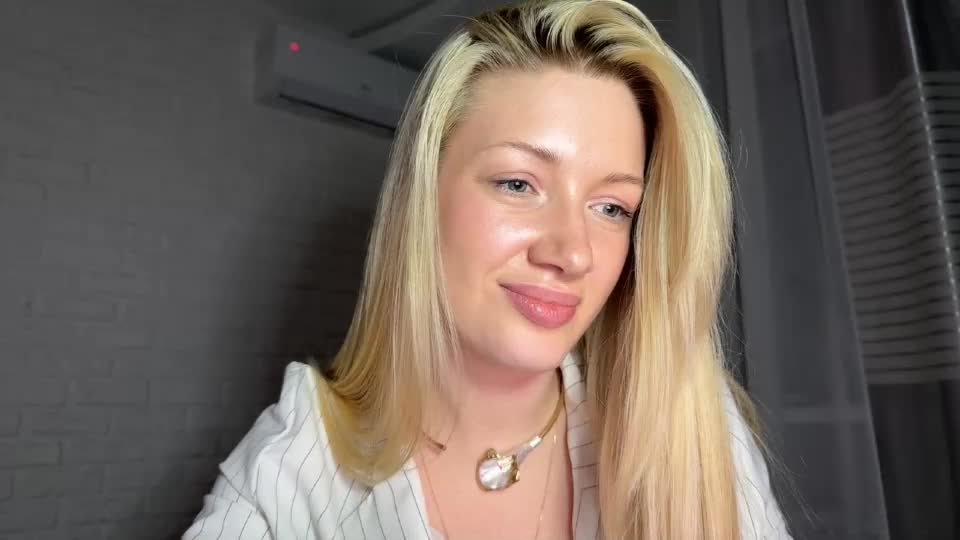 caramel_way Webcam Star October 4, 2026