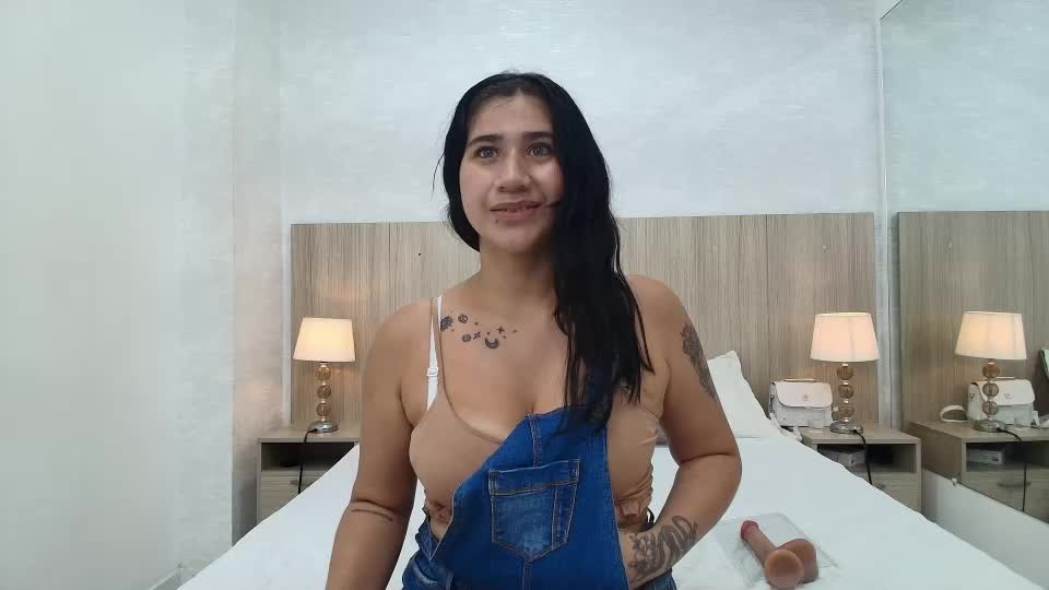 bahiana_lara Webcam Star October 4, 2026