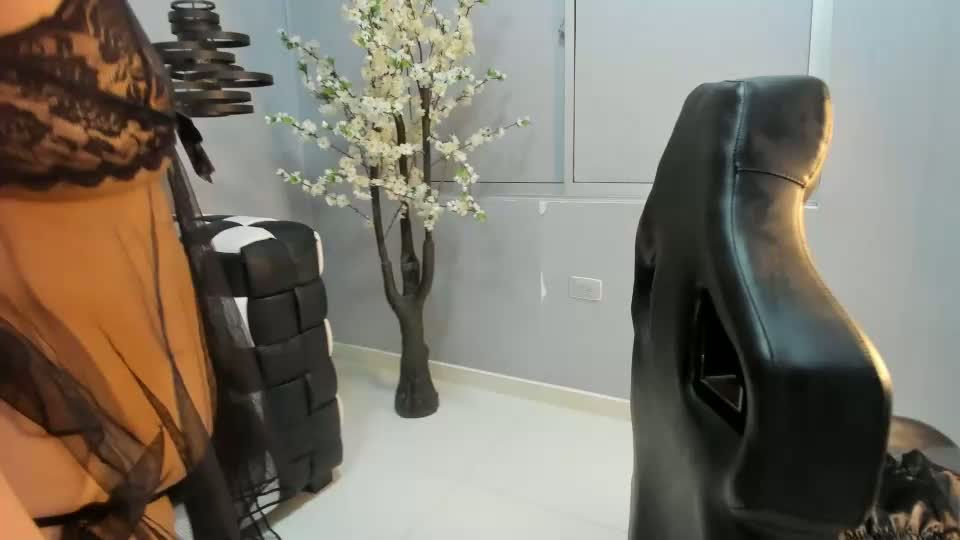lia_curvysex Webcam Chat October 5, 2026