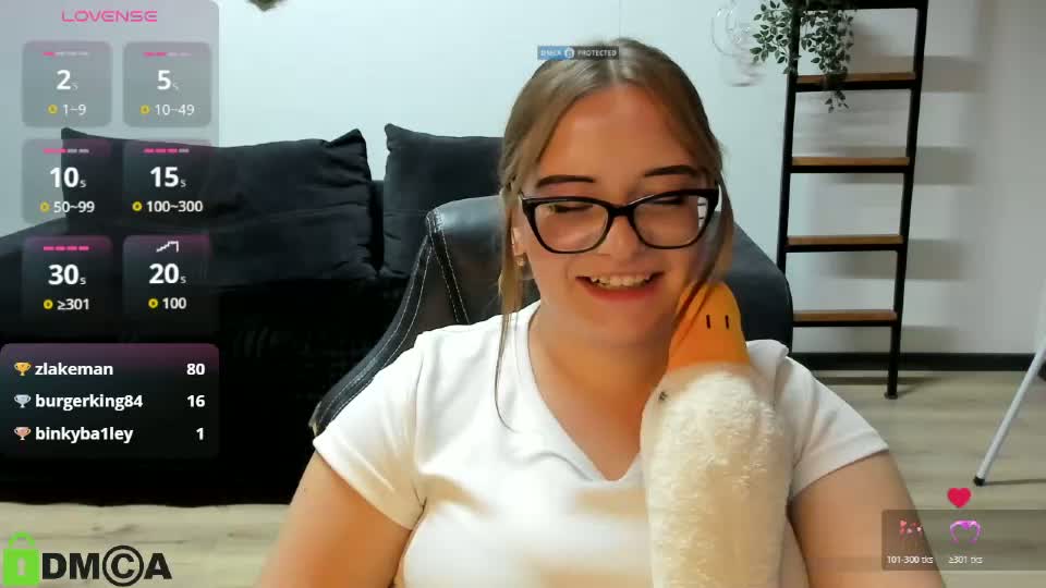 missiskaroline Webcam Chat October 5, 2026