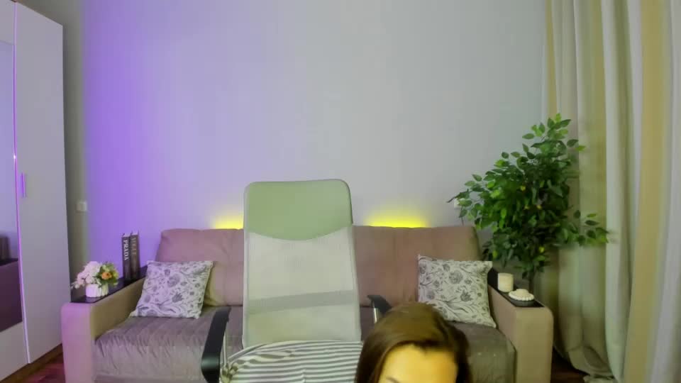 ohwowwgirl Webcam Star October 5, 2026