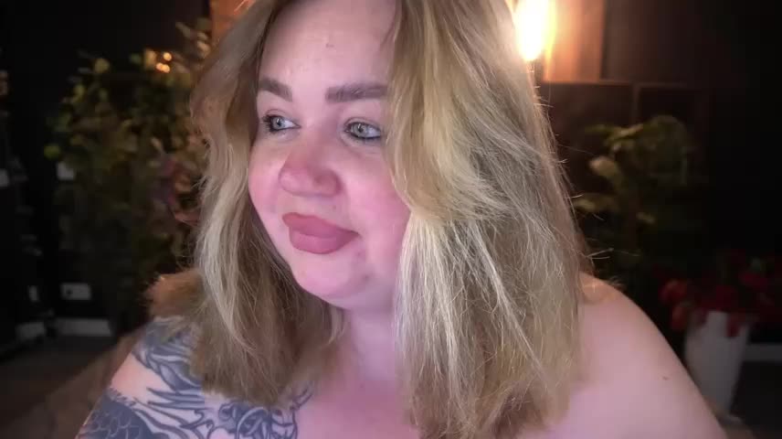 ZaraReignn Webcam Chat October 5, 2026