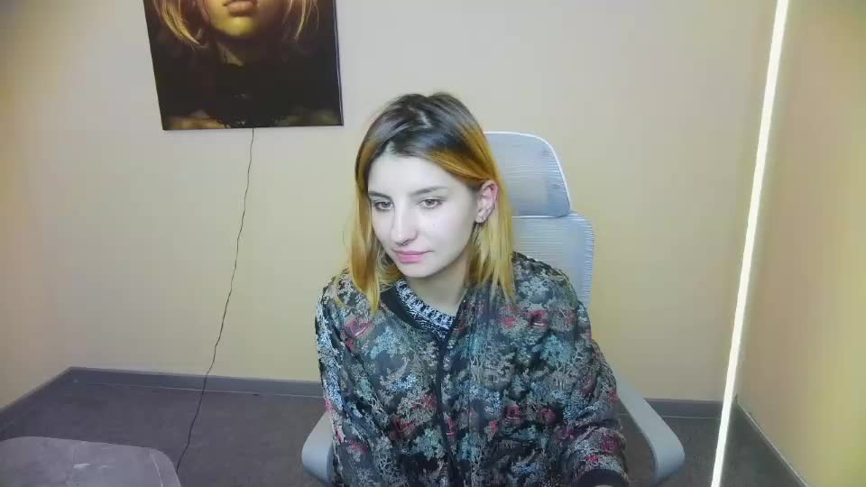 ariannaariri Webcam Star October 5, 2026