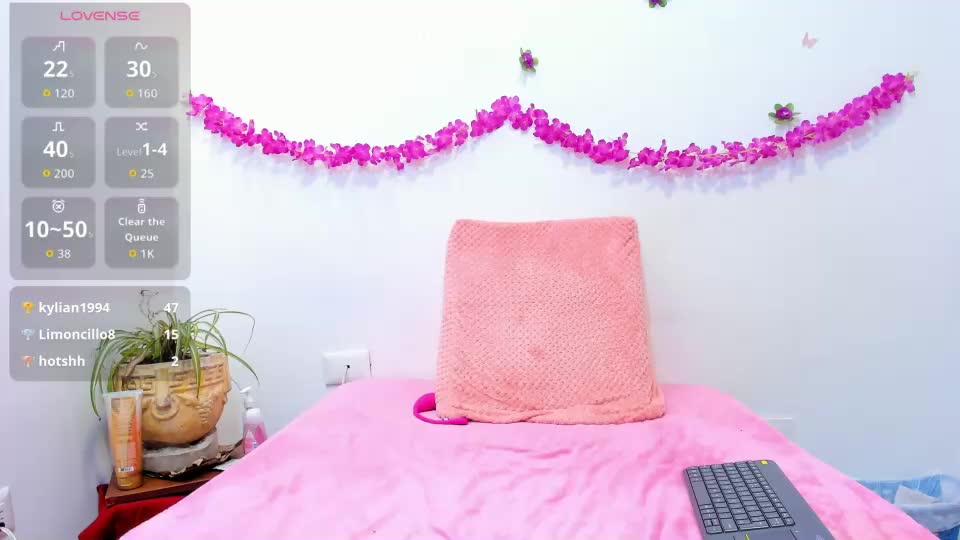 diiamond18_ Webcam Chat October 6, 2026