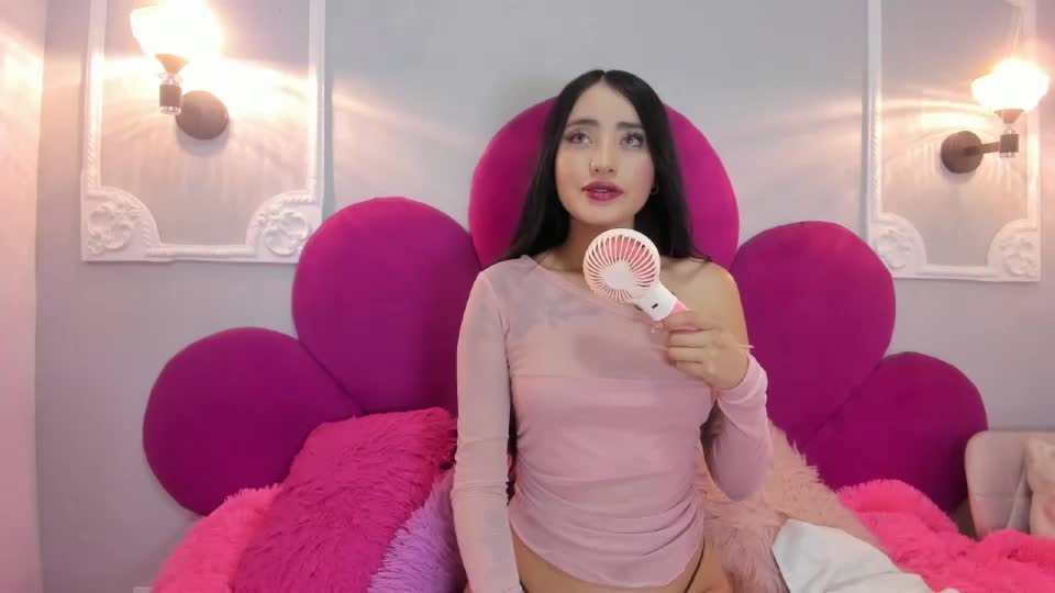 viiolet_sweett Webcam Star October 6, 2026