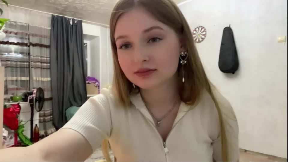 eleasebabic Webcam Chat October 6, 2026