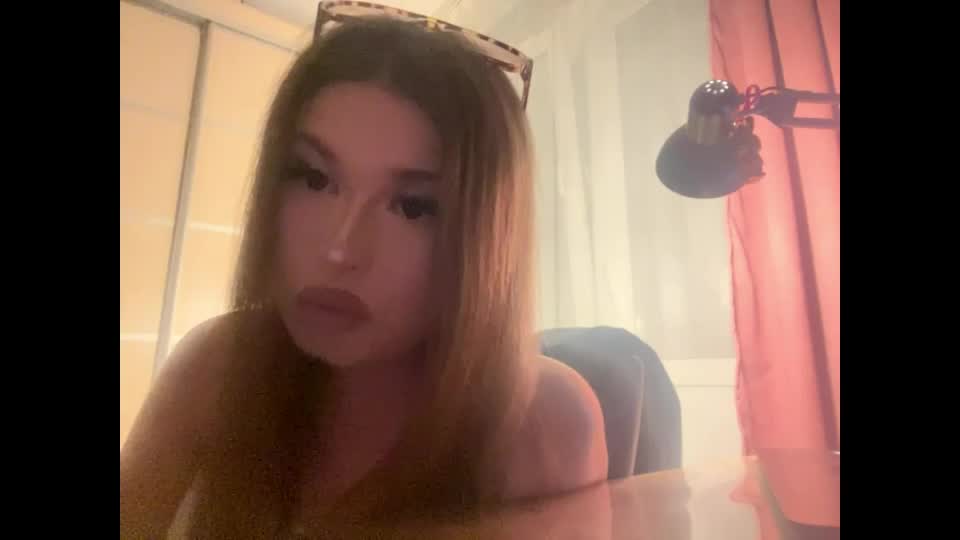ilonasalyer Webcam Chat October 6, 2026