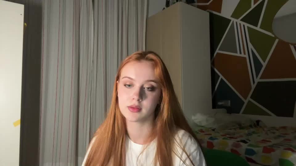 kisschloe_ Webcam Star October 6, 2026