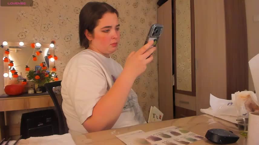 Alice_next_door Webcam Chat October 6, 2026