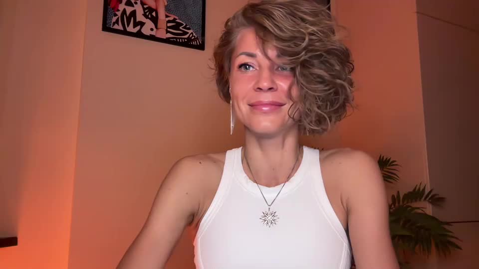 orelivana Webcam Chat October 6, 2026