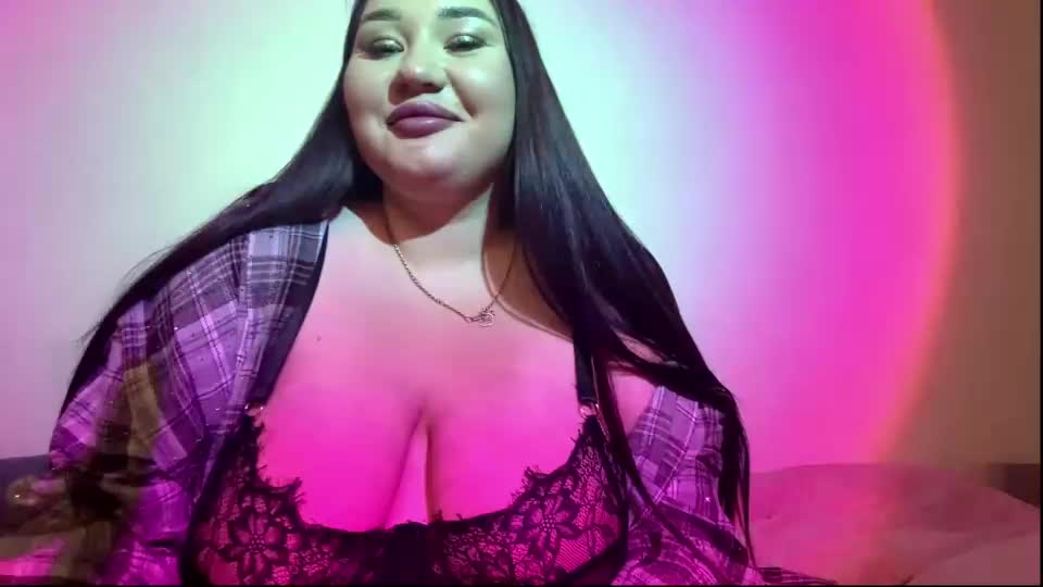 layla_kristi Webcam Star October 6, 2026