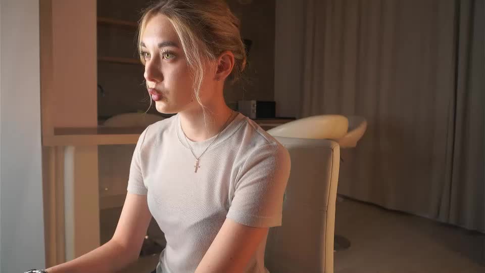 etsukobogacz Webcam Chat October 7, 2026