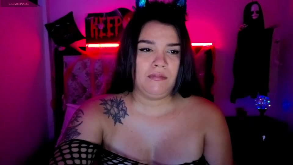zara_belle Webcam Chat October 7, 2026