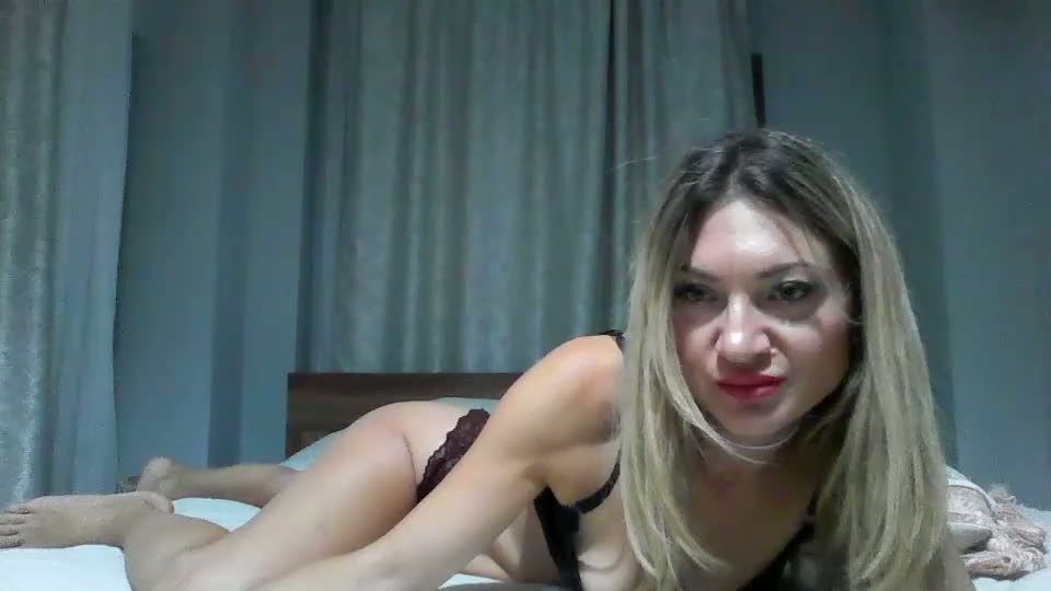 lolly_claire Webcam Star October 7, 2026