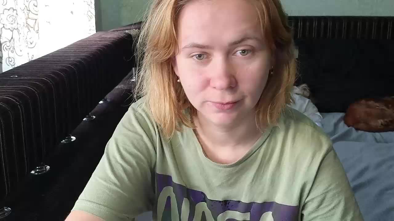 Riley_Roo Webcam Star October 7, 2026