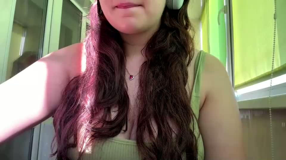 jadwigatuliau Webcam Chat October 7, 2026