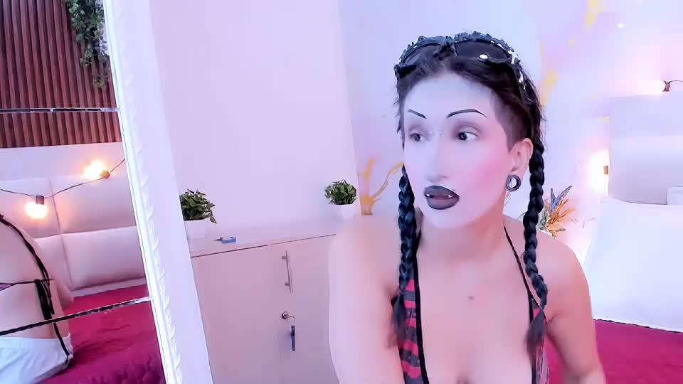 dravella Webcam Chat October 7, 2026