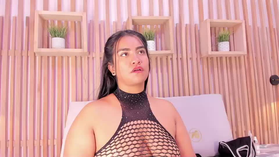 levy_whitee Webcam Chat October 7, 2026