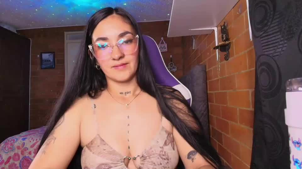 alessiagold69 Webcam Chat October 7, 2026
