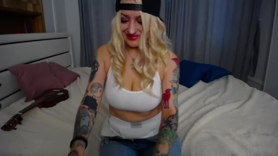 lolaheex Webcam Star October 7, 2026