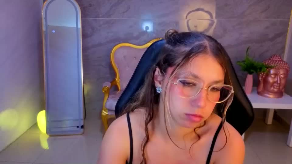 vanessa_tf1 Webcam Star October 7, 2026
