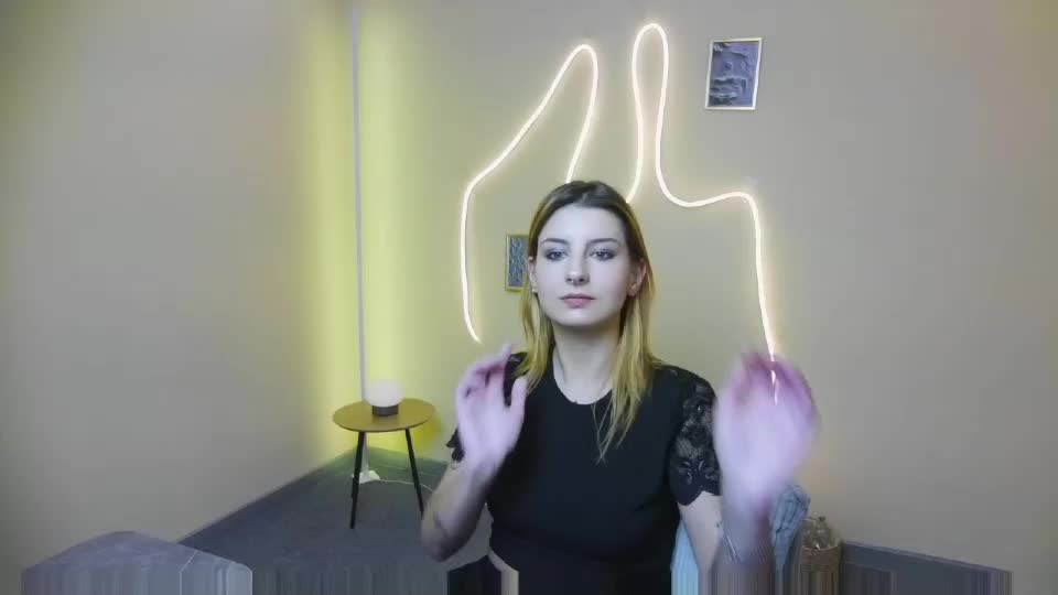 ariannaariri Webcam Star October 7, 2026