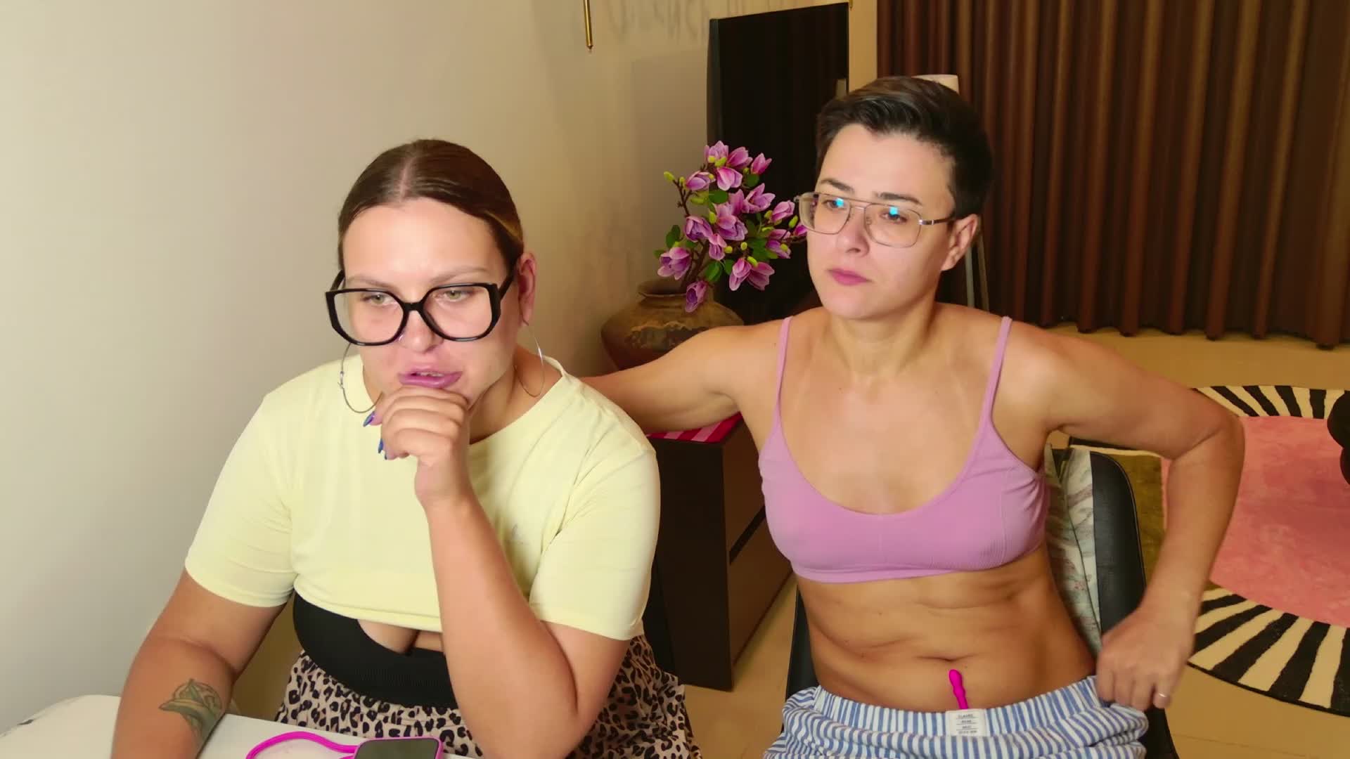 dreamteamgirls Webcam Chat October 7, 2026