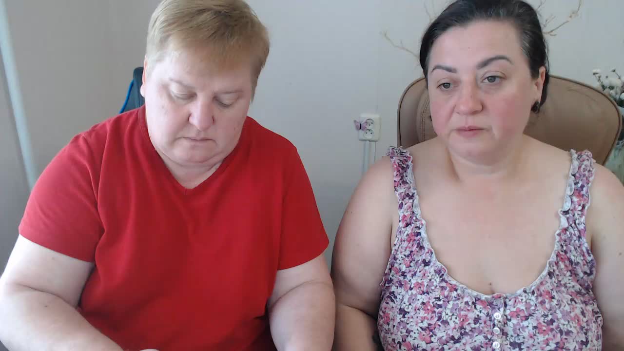 XMollyJaneEX Webcam Chat October 8, 2026