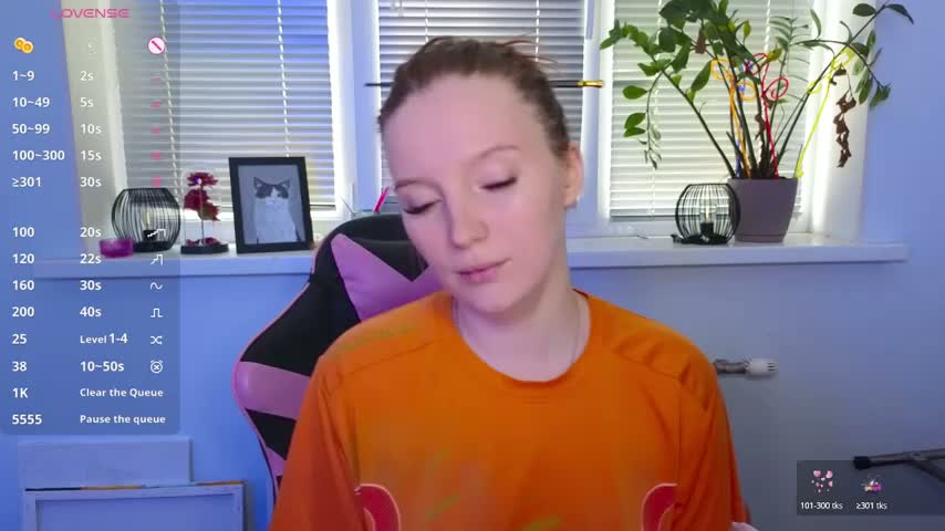 Mary_Blu Webcam Chat October 8, 2026