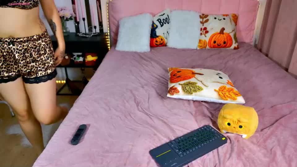alyaangel_ Webcam Chat October 8, 2026