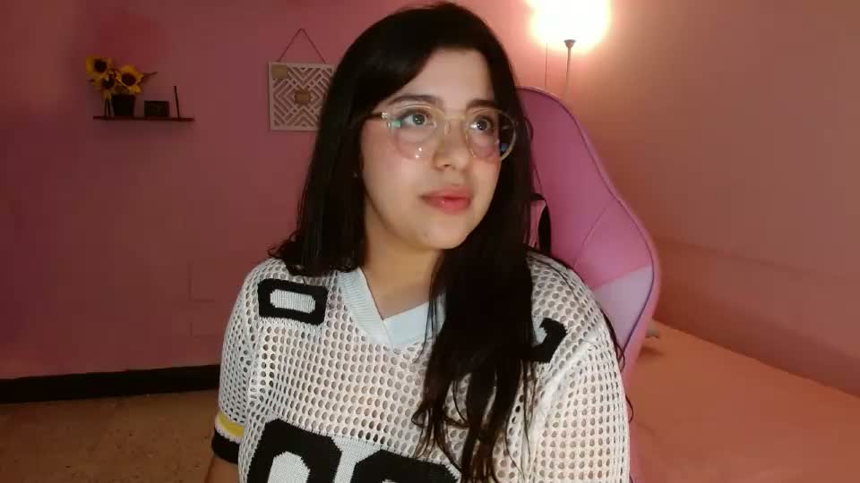queen_dakota Webcam Chat October 8, 2026