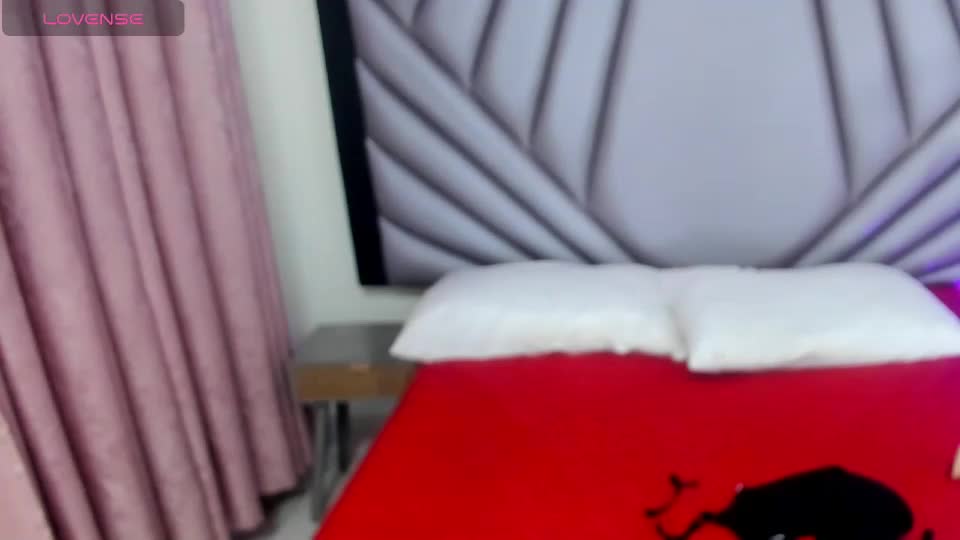sasharosee1 Webcam Chat October 8, 2026
