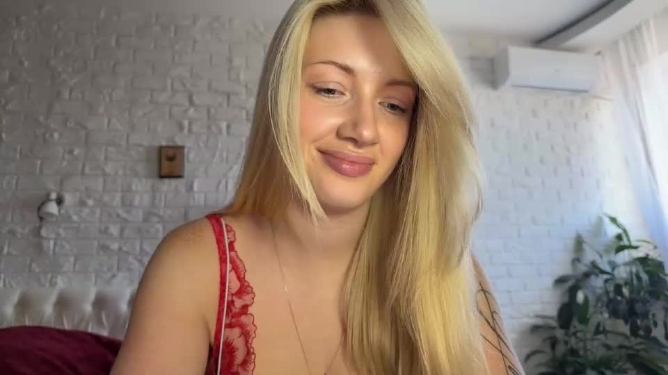 caramel_way Webcam Chat October 8, 2026
