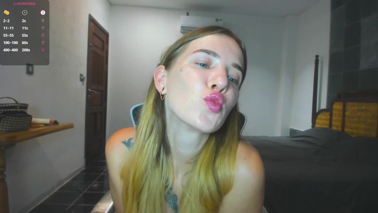 mel-collins Webcam Chat October 8, 2026