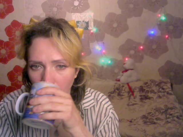 Queen_Daenerys Webcam Chat October 9, 2026