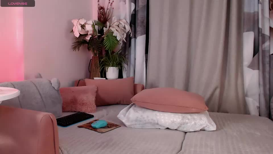 cheeky_cherry_ Webcam Chat October 9, 2026
