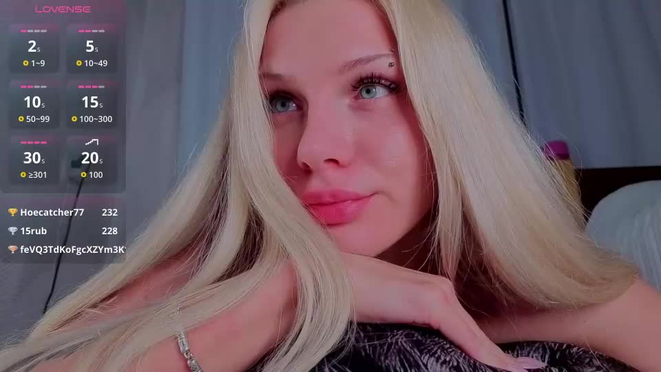 niialanila Webcam Chat October 9, 2026