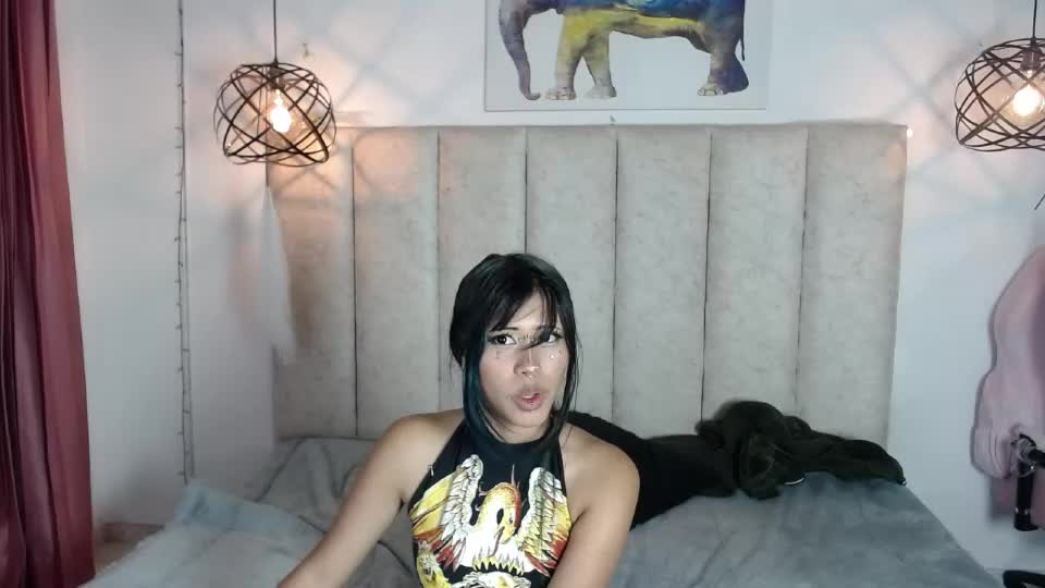 yiyi_cs Webcam Chat October 9, 2026