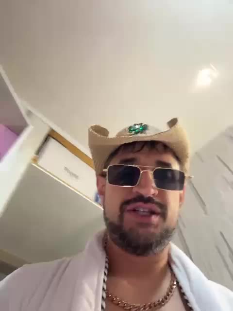 Ajara_Gujuu Webcam Star October 9, 2026