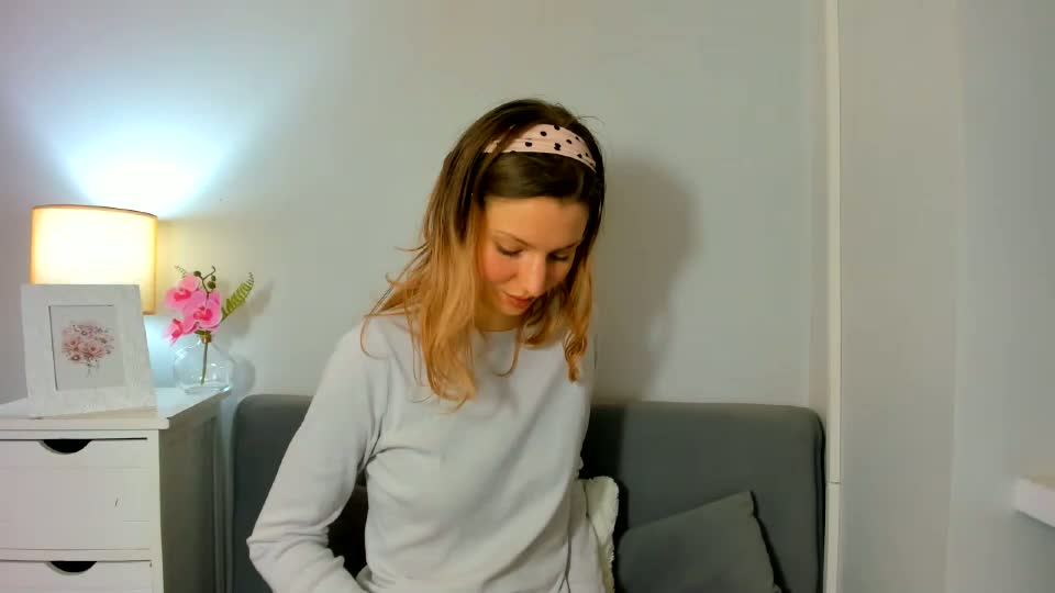 zoeplayful Webcam Chat October 9, 2026