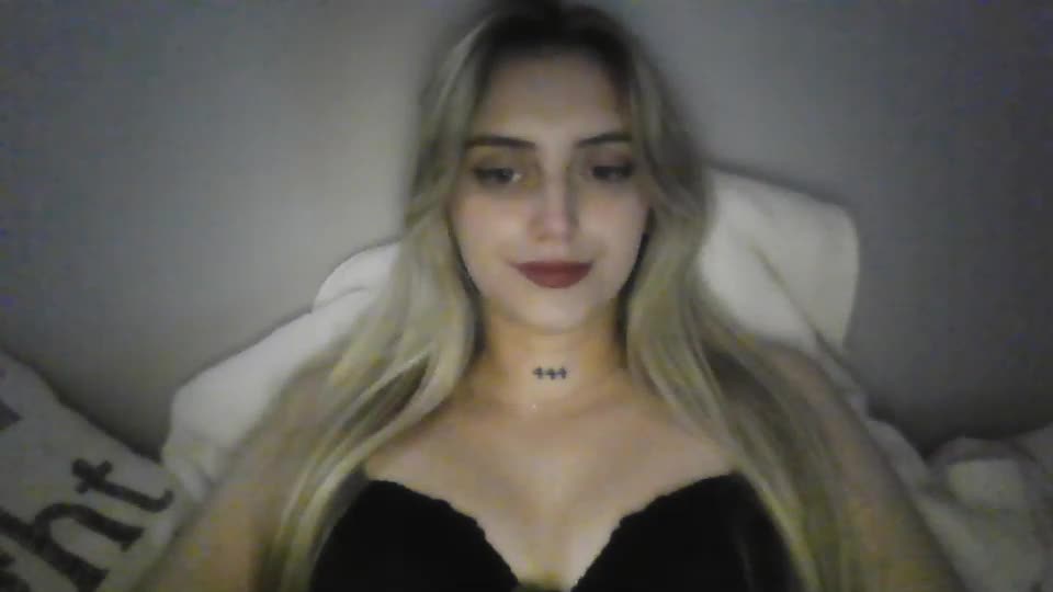 kinkynicoless Webcam Chat October 10, 2026