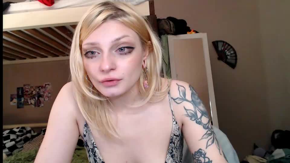 asami_lait Webcam Star October 10, 2026