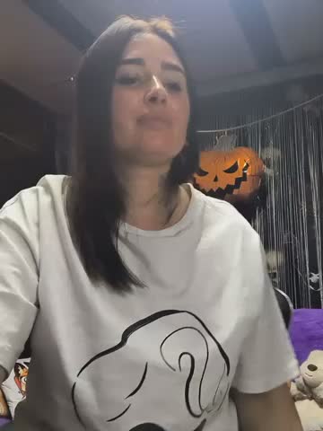 KikiXRed Webcam Chat October 11, 2026