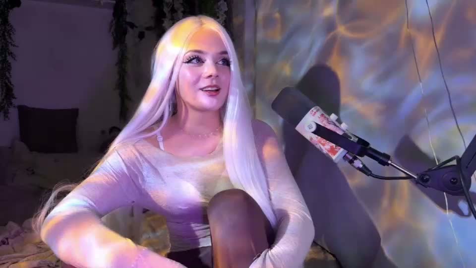 astralife Webcam Star October 11, 2026